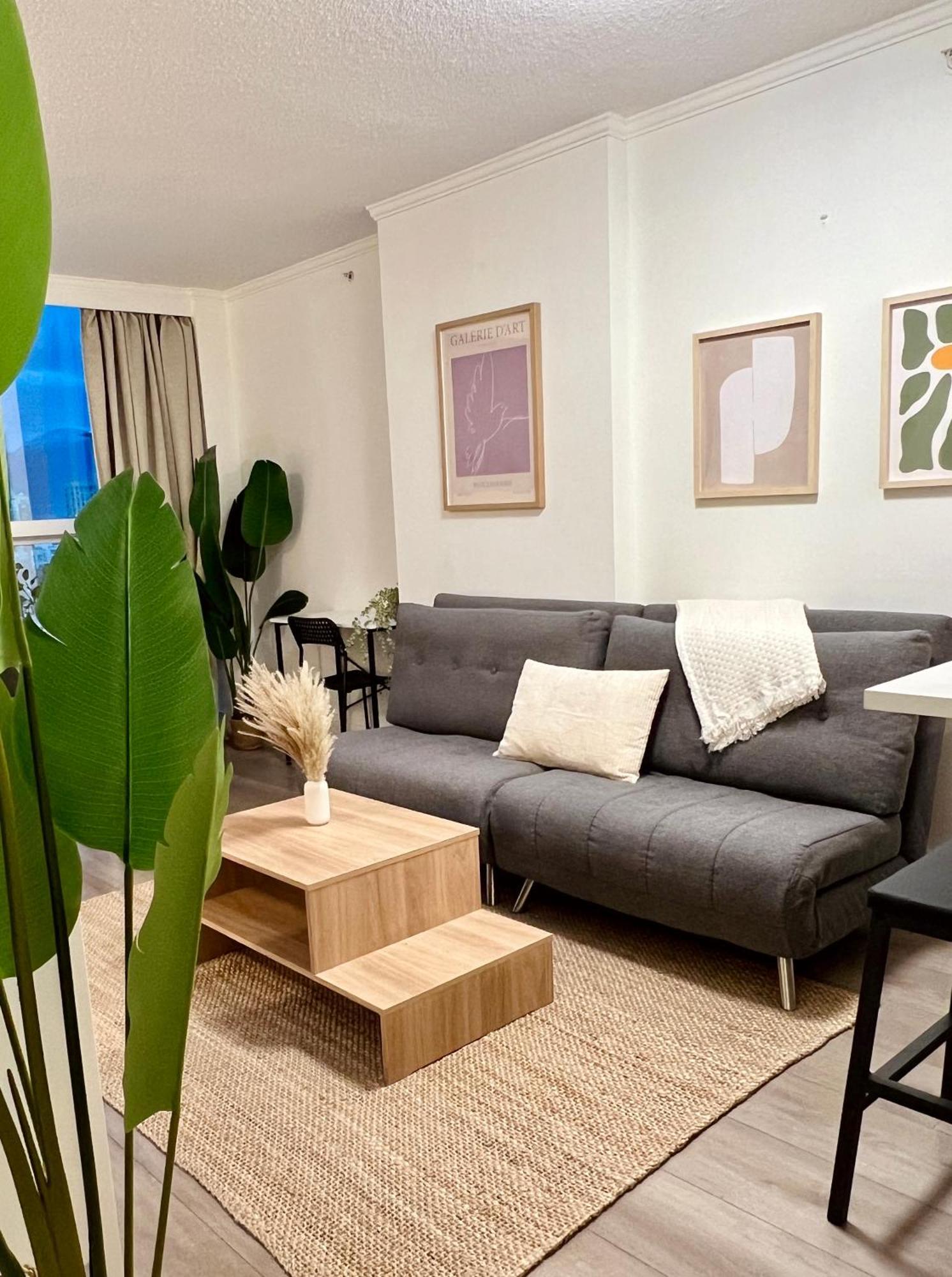 Stunning Skyline Views In A Cozy And Stylish Abode Lejlighed Vancouver Eksteriør billede